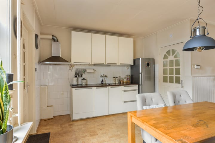 Foto 12 van Frederik Hendrikstraat 55