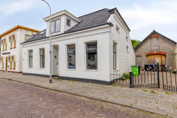 Torenstraat 12