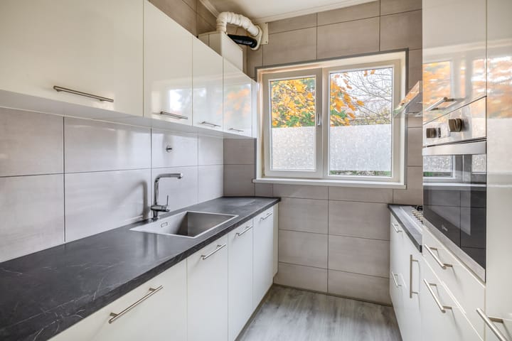 Photo 18 of Madeliefstraat 55-B