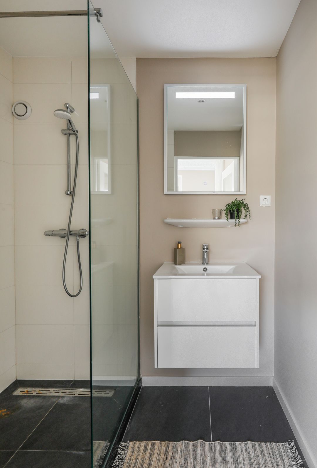 Foto 26 van Pettelaarseweg 121