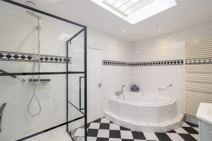 Photo 18 of Weislag 14