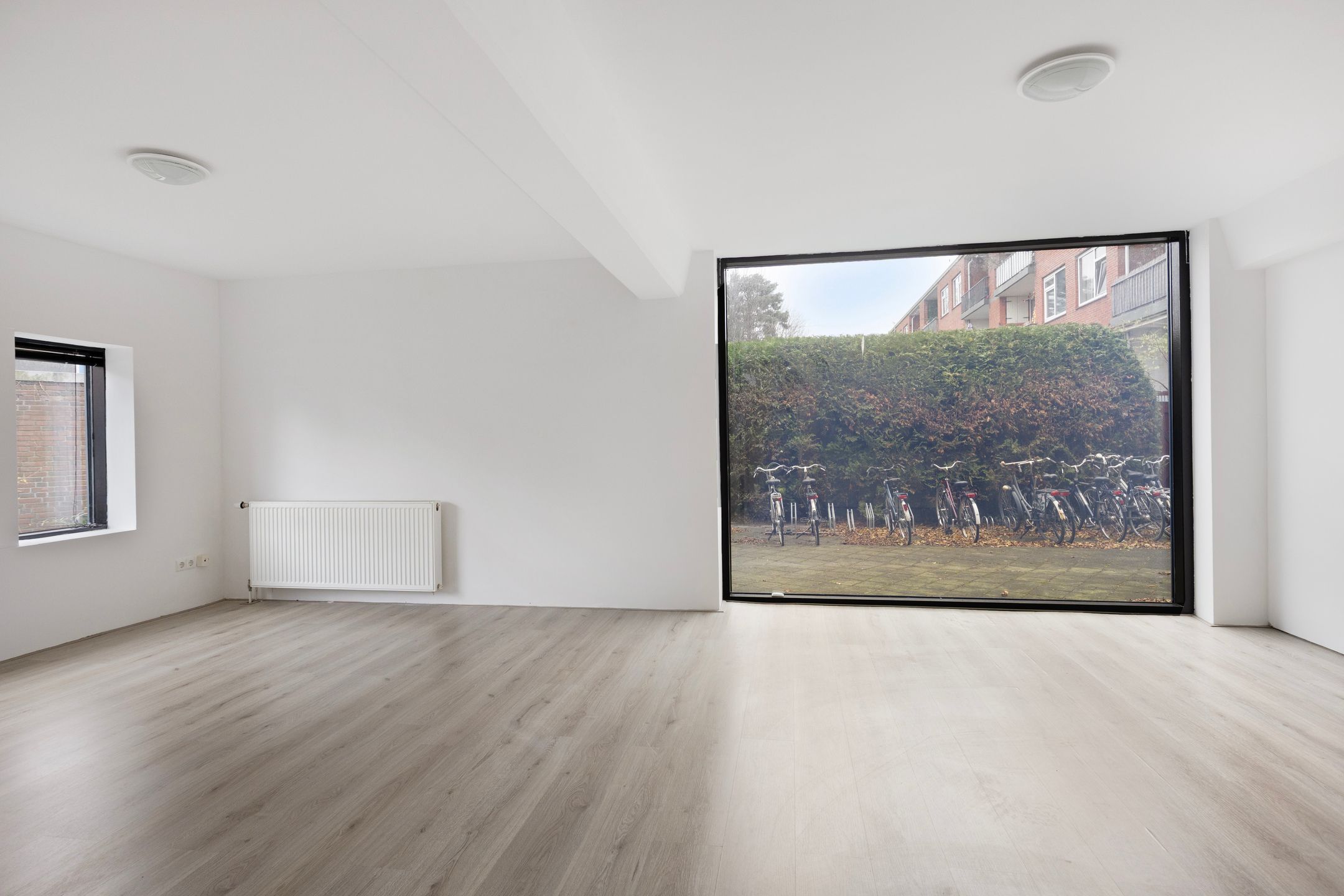 Photo 3 of Vondellaan 67-B