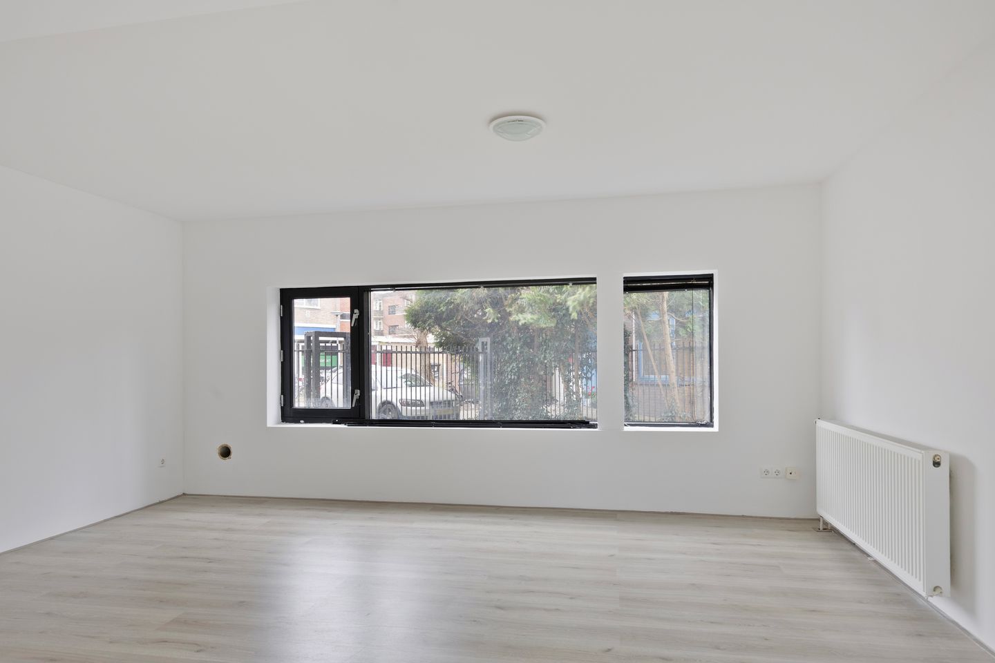 Photo 5 of Vondellaan 67-B