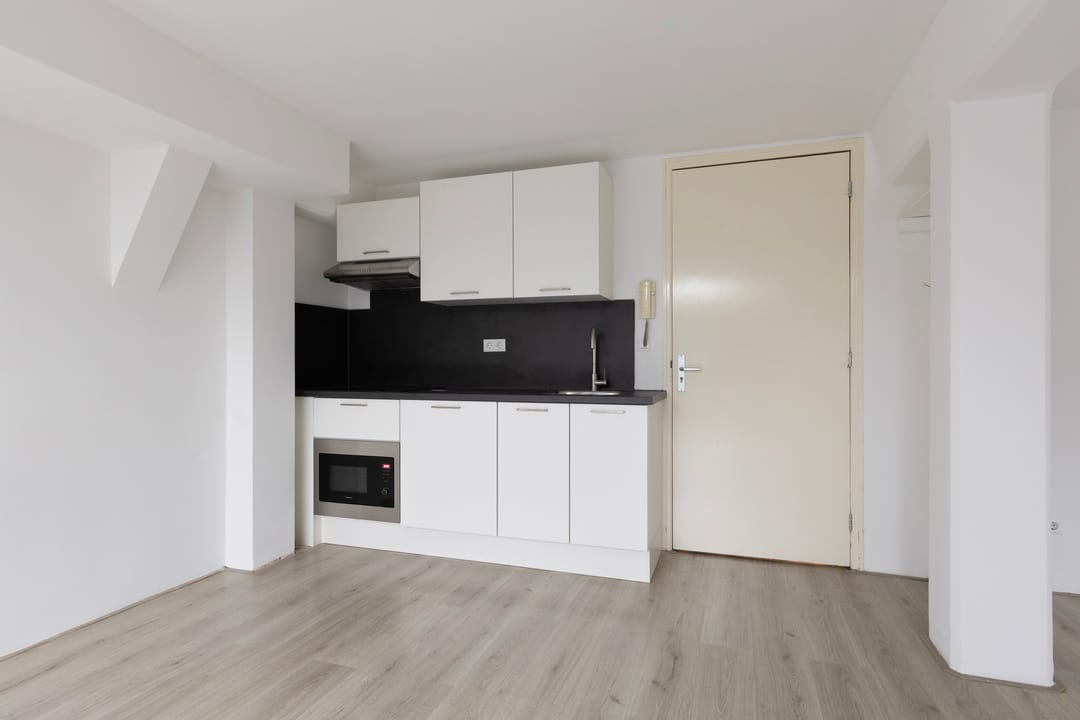 Photo 7 of Vondellaan 67-B