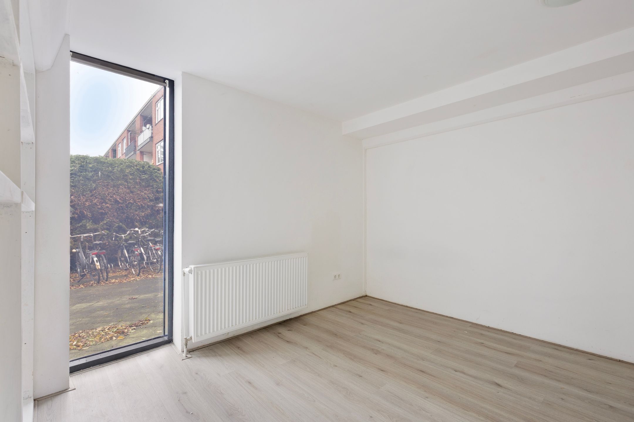 Photo 9 of Vondellaan 67-B