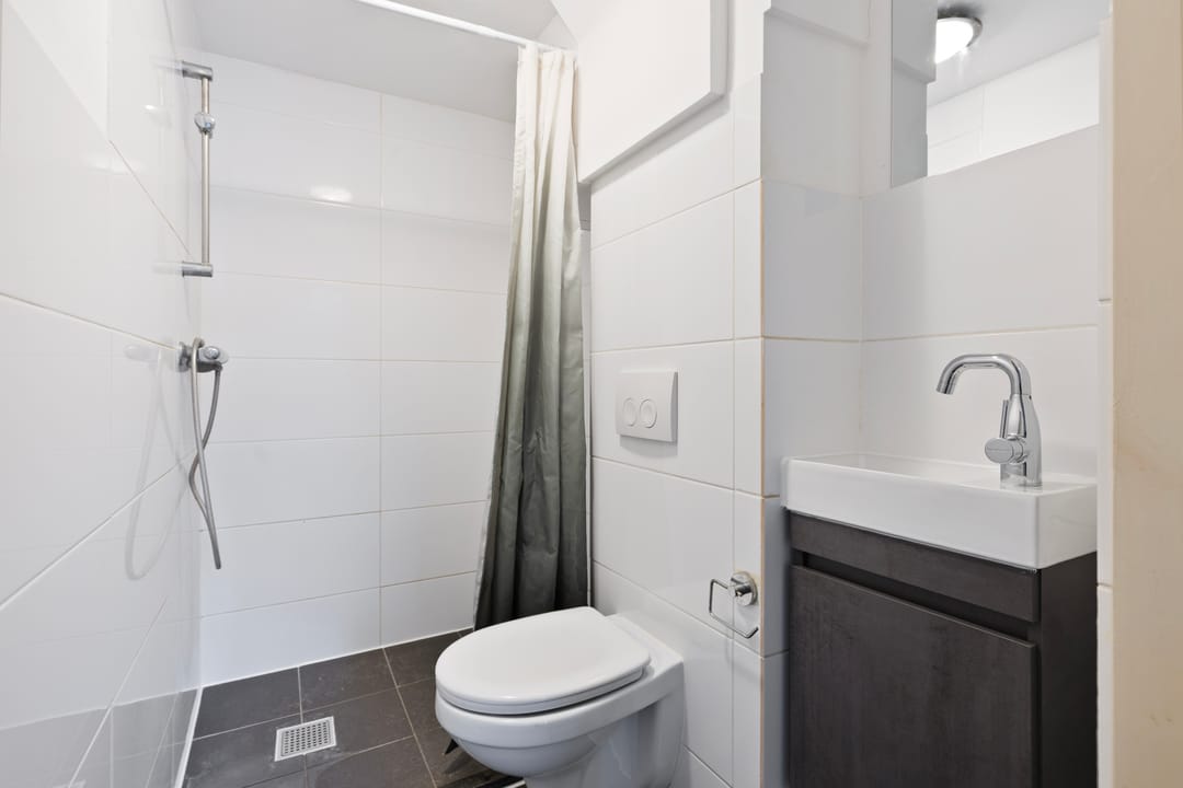 Photo 11 of Vondellaan 67-B