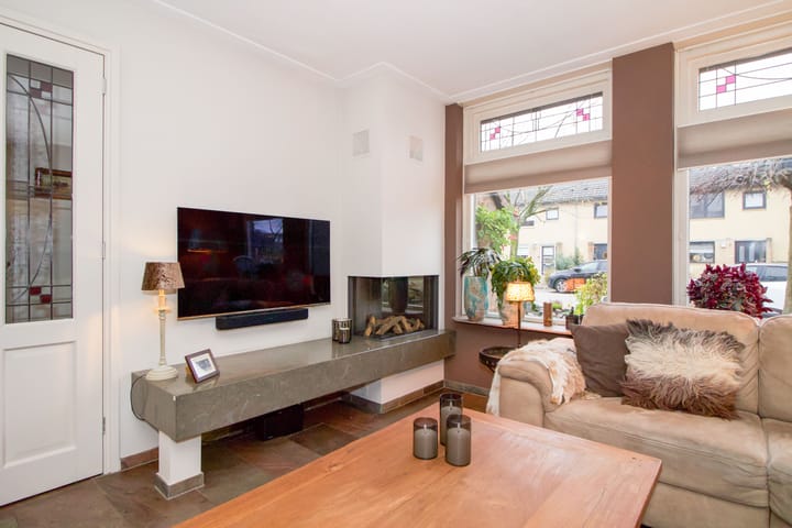 Photo 5 of Botter 101