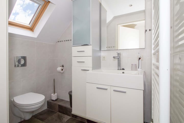 Photo 23 of Botter 101