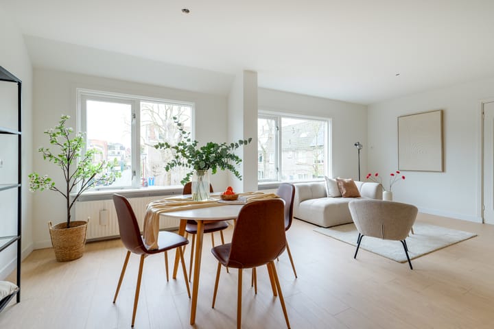 Photo 15 of Julianastraat 31