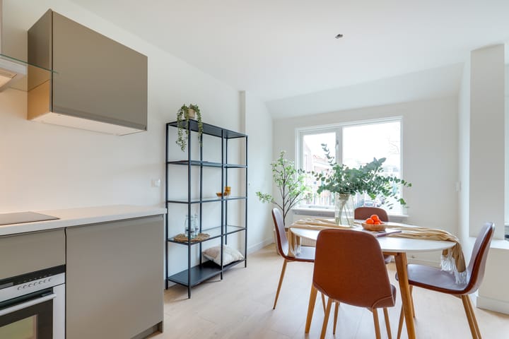 Photo 12 of Julianastraat 31