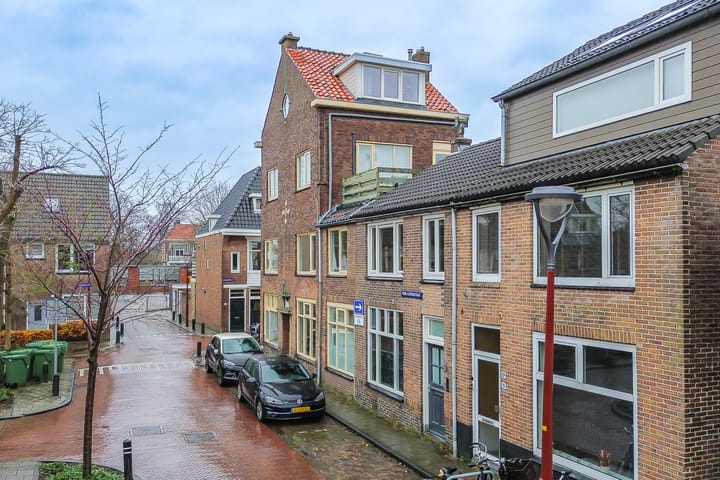 Photo 40 of Julianastraat 31