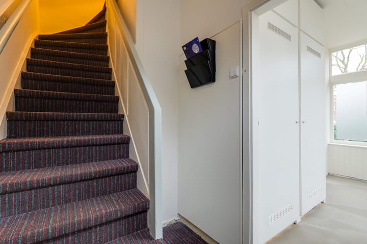 Photo 42 of Julianastraat 31