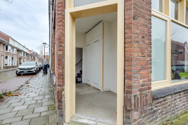 Photo 46 of Julianastraat 31