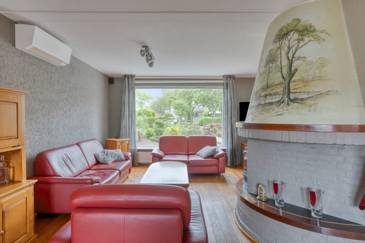 Foto 16 van H. Roland Holstlaan 15