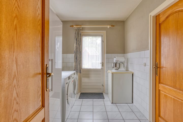 Foto 23 van H. Roland Holstlaan 15