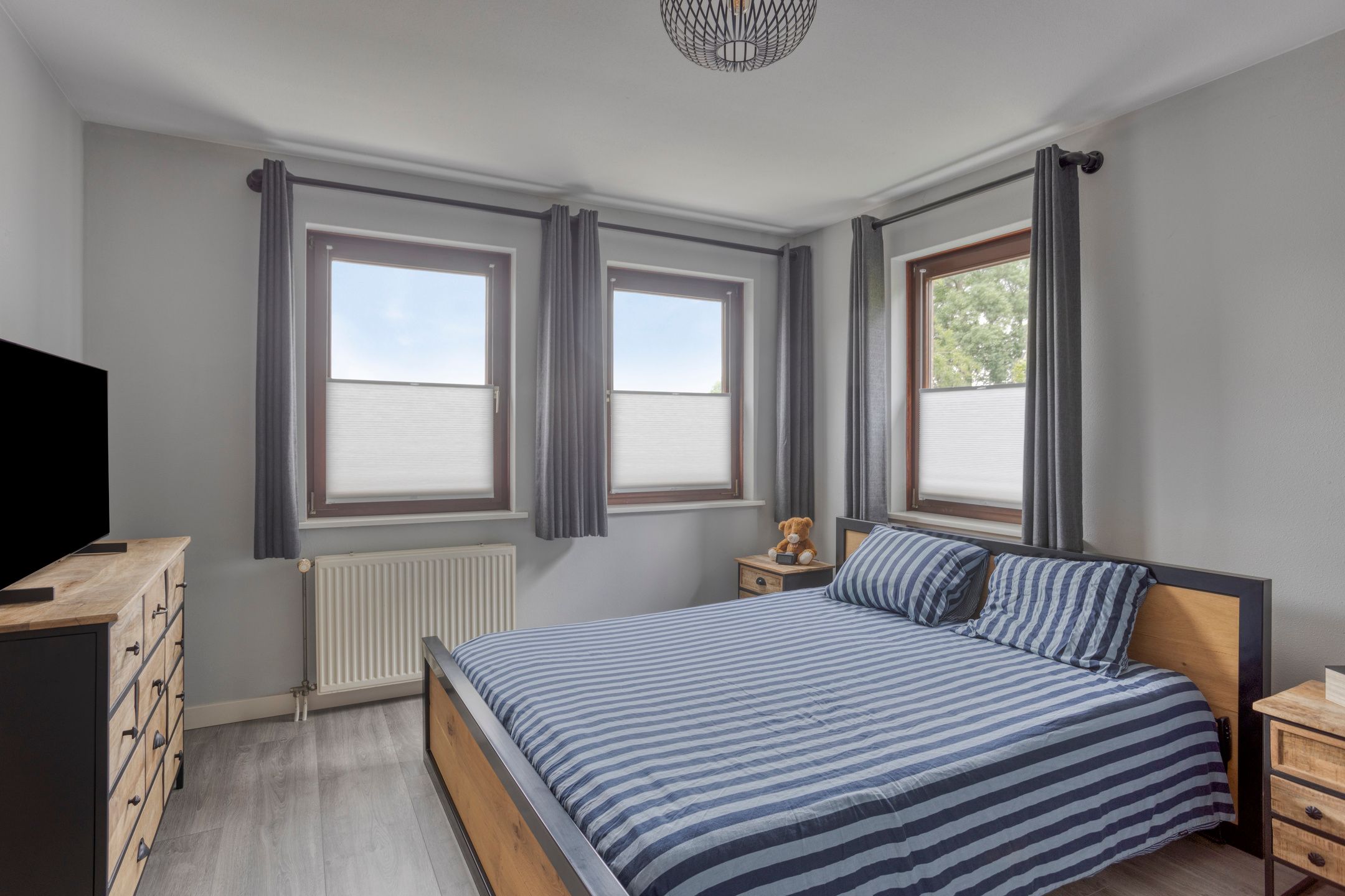 Foto 30 van H. Roland Holstlaan 15