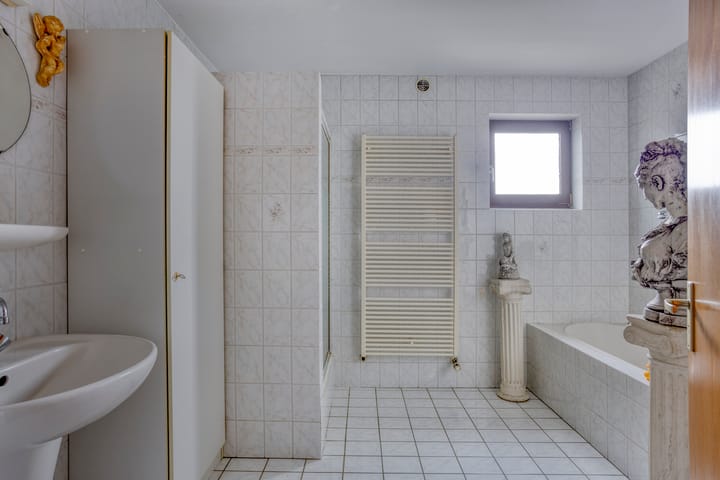 Foto 34 van H. Roland Holstlaan 15