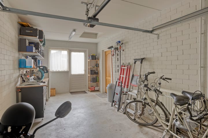 Foto 47 van H. Roland Holstlaan 15