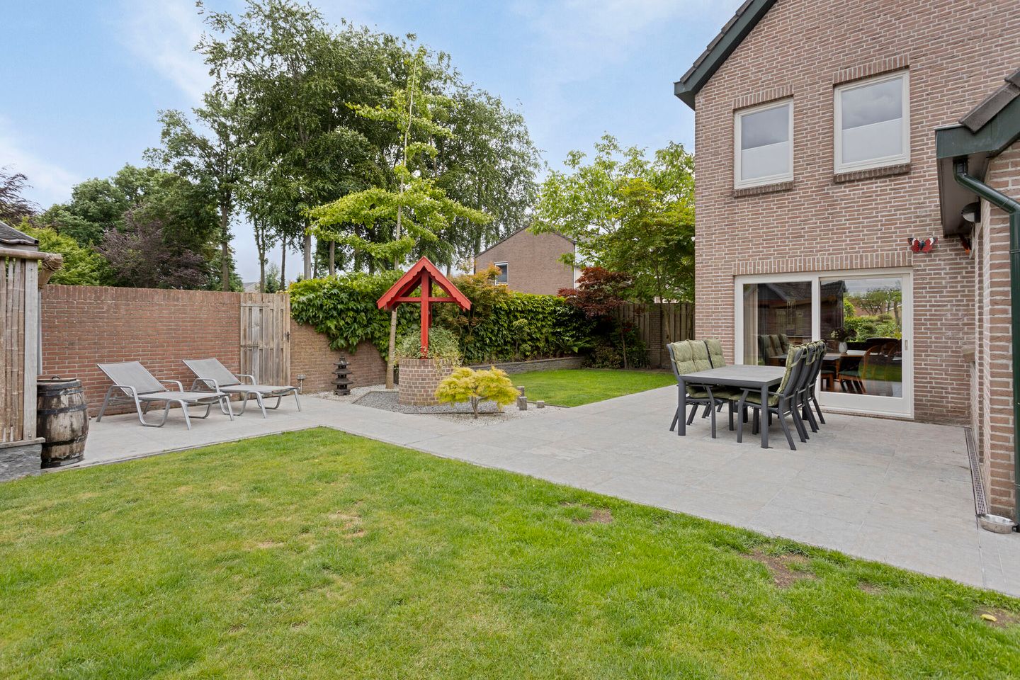 Foto 49 van H. Roland Holstlaan 15