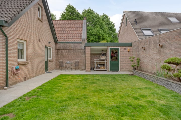 Foto 57 van H. Roland Holstlaan 15