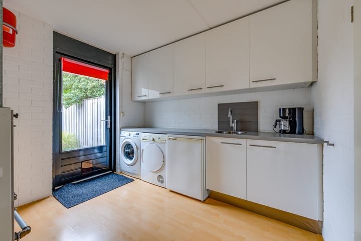 Photo 16 of Bevrijderslaan 3