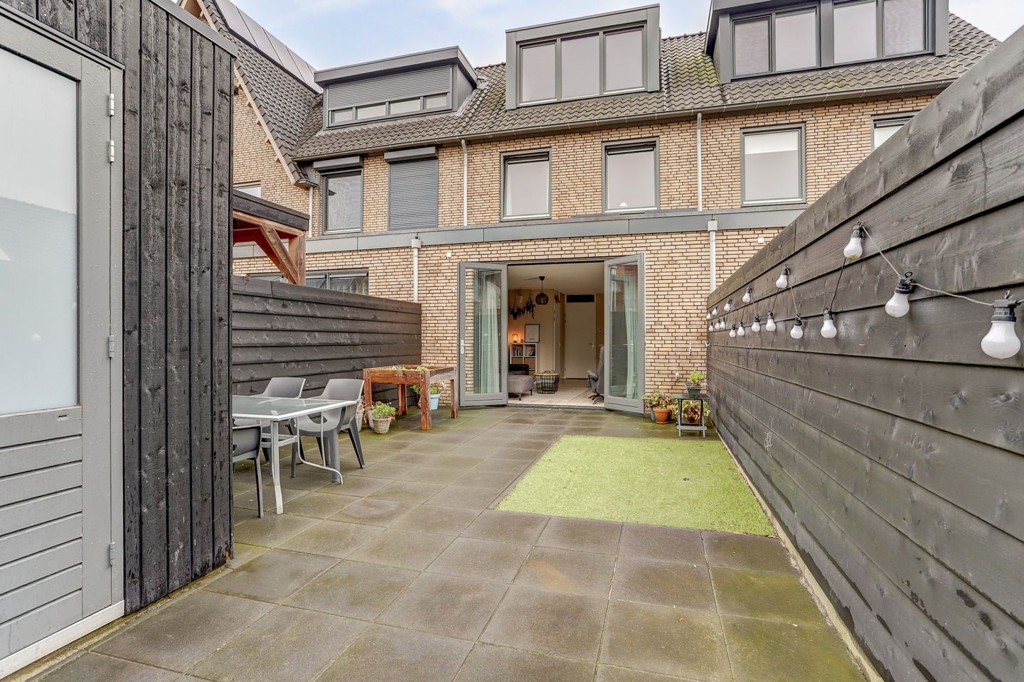 Foto 40 van Magnoliaerf 27