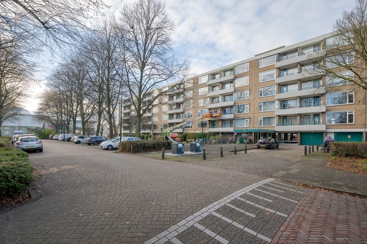 Photo 5 of Burgemeester Caan van Necklaan 628