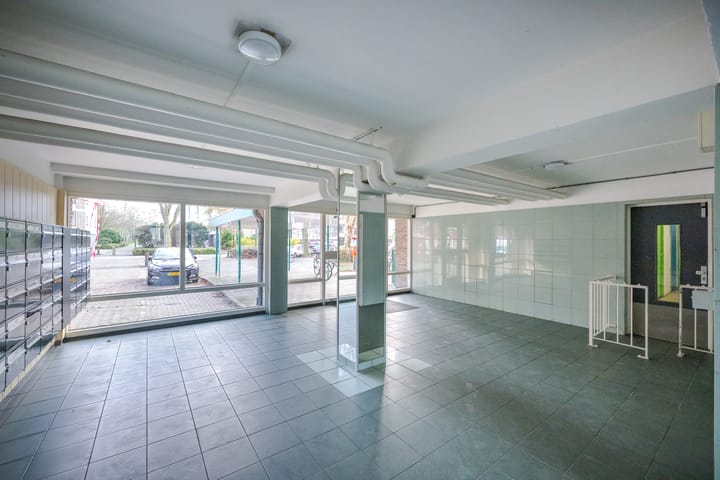 Photo 9 of Burgemeester Caan van Necklaan 628