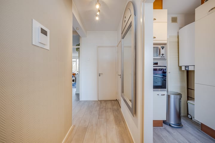 Photo 16 of Burgemeester Caan van Necklaan 628