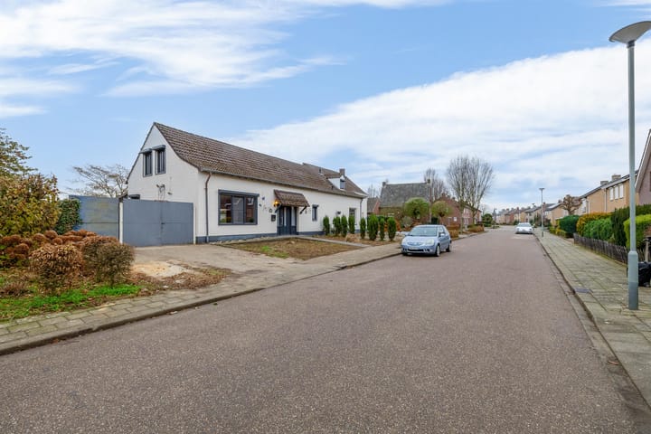 Photo 61 of Broekstraat 24-A