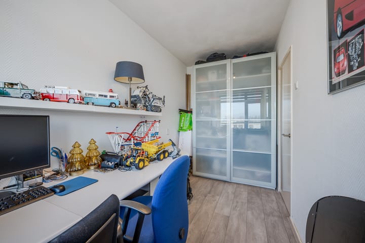 Photo 28 of Burgemeester Caan van Necklaan 628