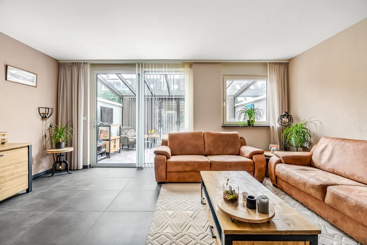 Photo 5 of Aarstraat 10