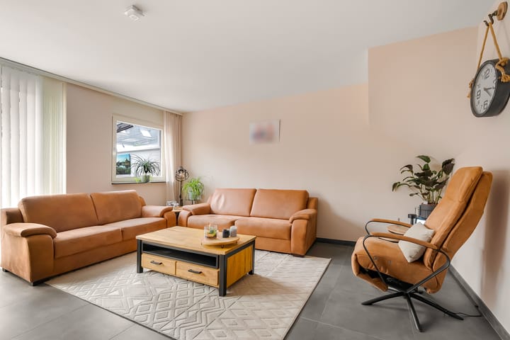 Photo 6 of Aarstraat 10