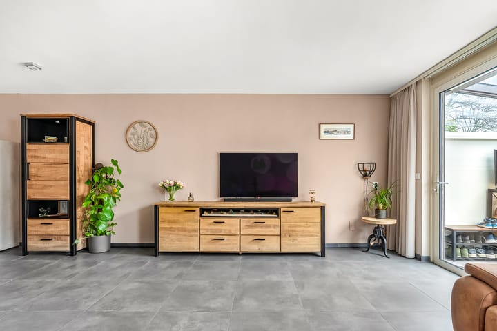 Photo 8 of Aarstraat 10