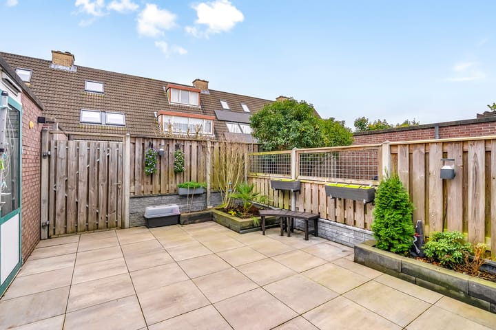 Photo 11 of Aarstraat 10