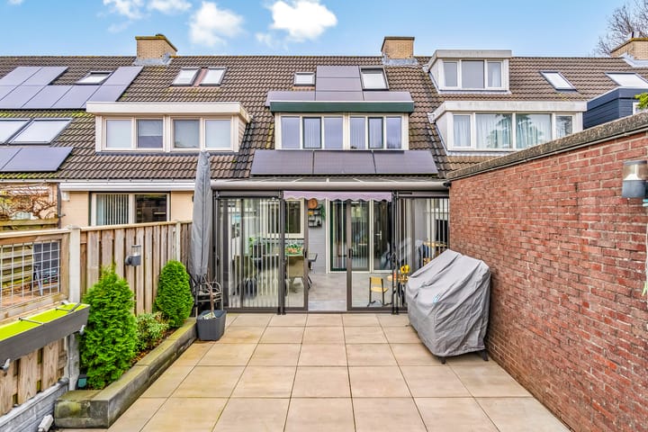 Photo 13 of Aarstraat 10