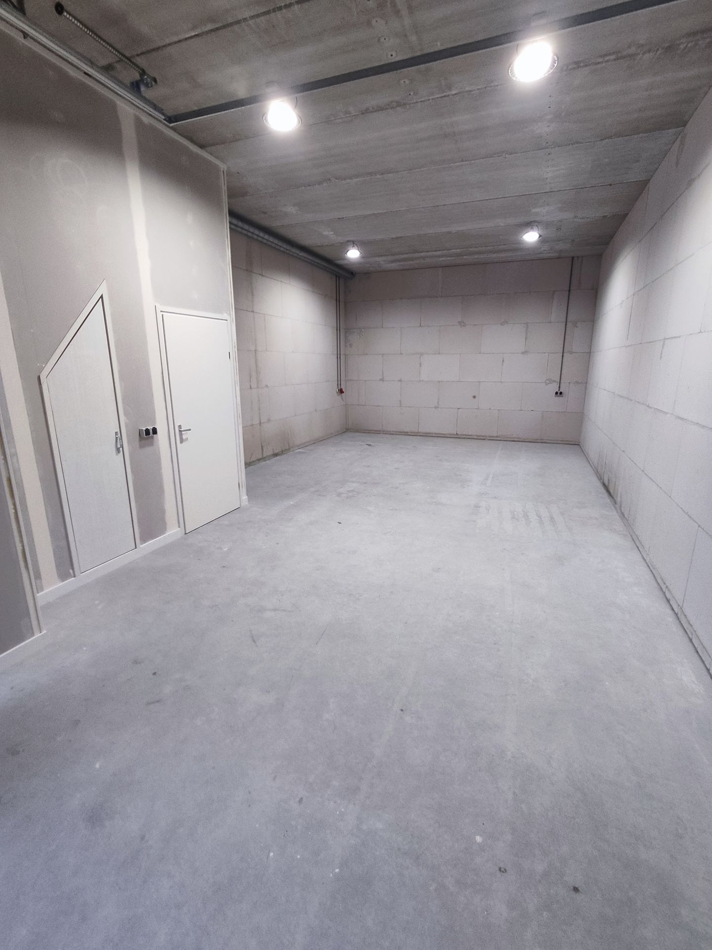 Bekijk foto 2 van Titaniumweg 500