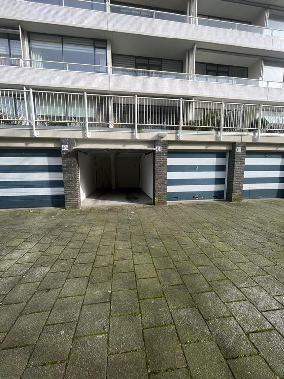 Photo 3 of Vlaskamp 426