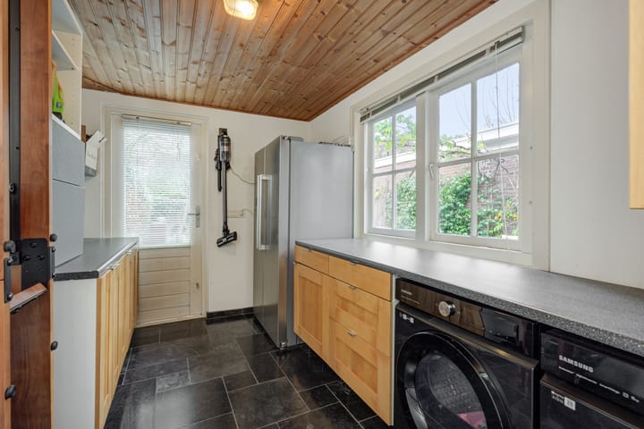 Photo 17 of Esscheweg 4