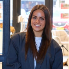 Veerle Som - Commercial Employee