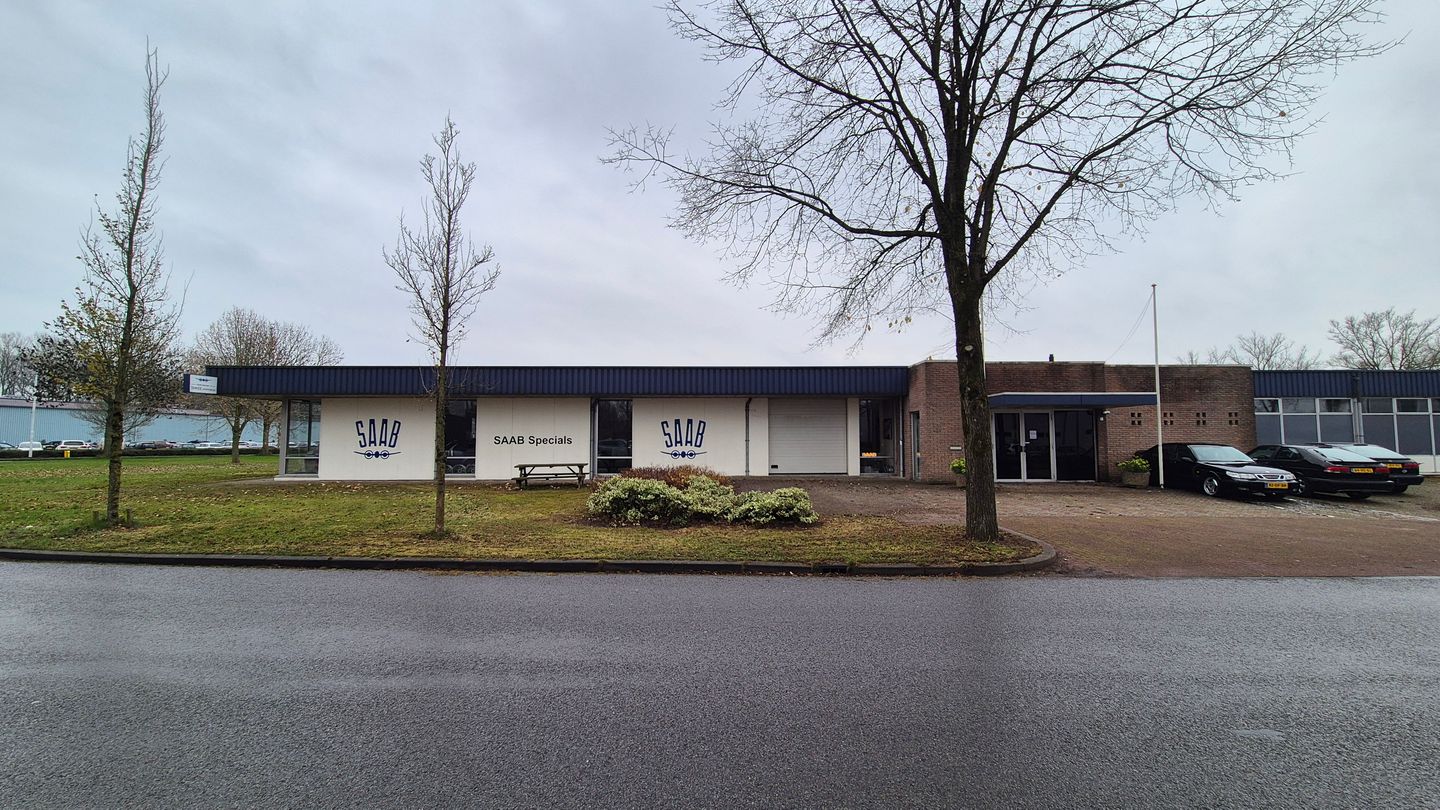 Bekijk foto 4 van Oeverlandenweg 1