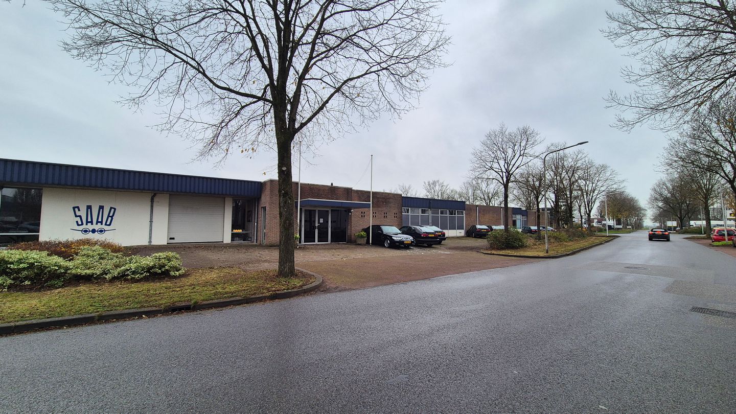 Bekijk foto 5 van Oeverlandenweg 1