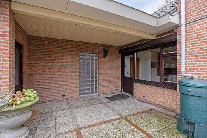 Foto 8 van Meerkoetstraat 2