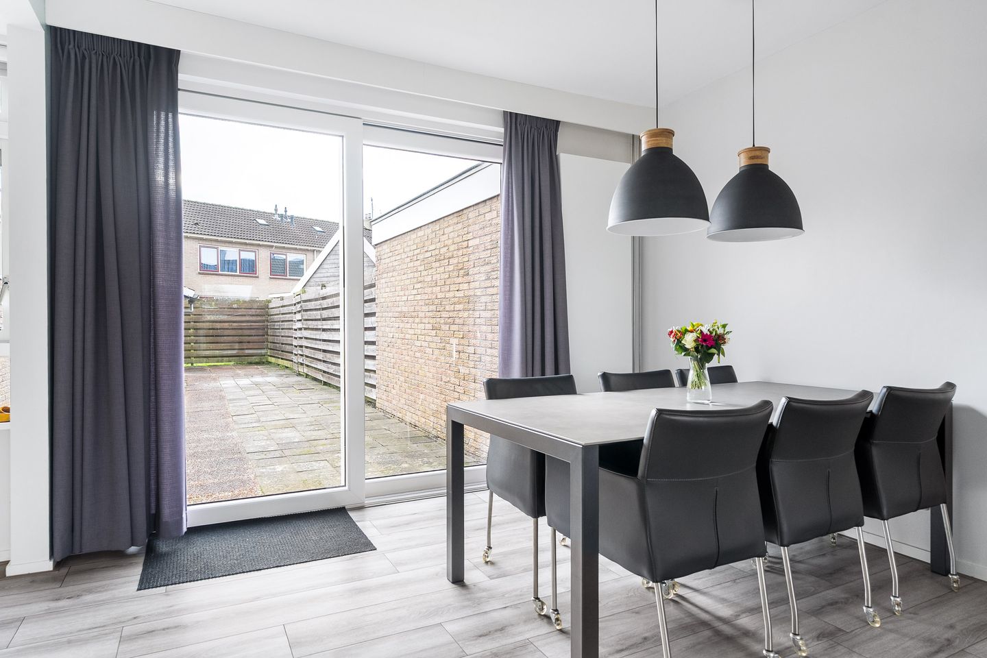 Foto 10 van Meester Klaas Douwesstraat 32