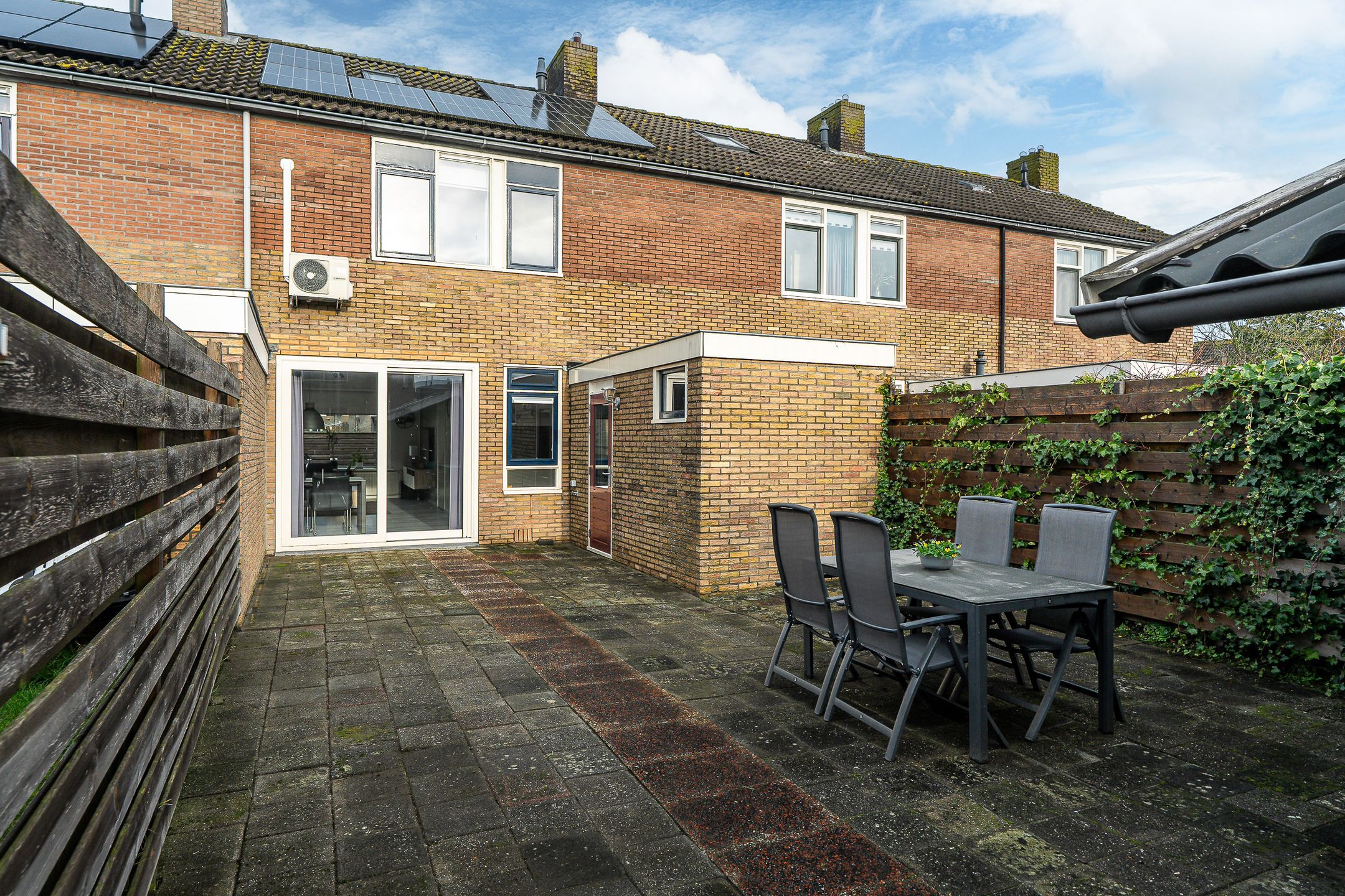 Foto 18 van Meester Klaas Douwesstraat 32