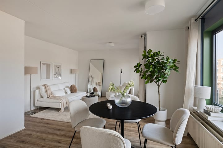 Photo 3 of Ir J.P. van Muijlwijkstraat 302