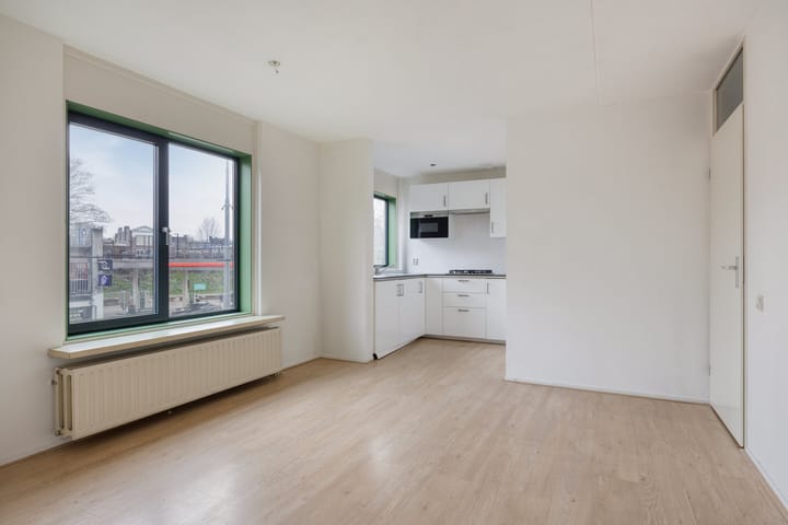 Photo 7 of Ir J.P. van Muijlwijkstraat 302