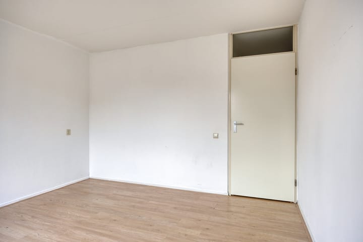 Photo 14 of Ir J.P. van Muijlwijkstraat 302