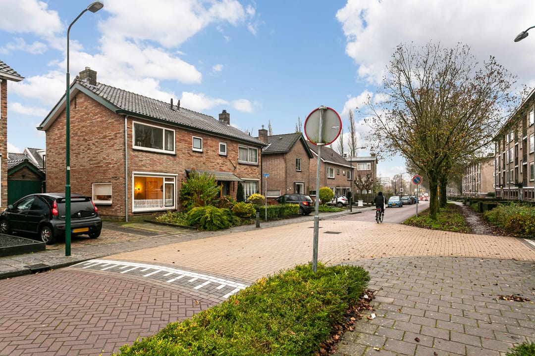 Foto 7 van Dahliastraat 44