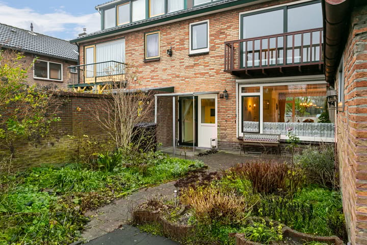 Foto 28 van Dahliastraat 44